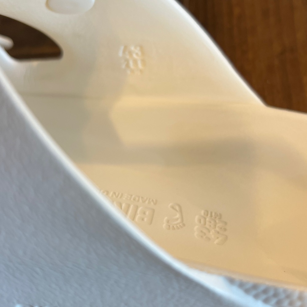 Birkenstock White Arizona Essentials Slide Sandals EVA | EU: 43 M: 10-10.5 W: 12 - Picture 13 of 14